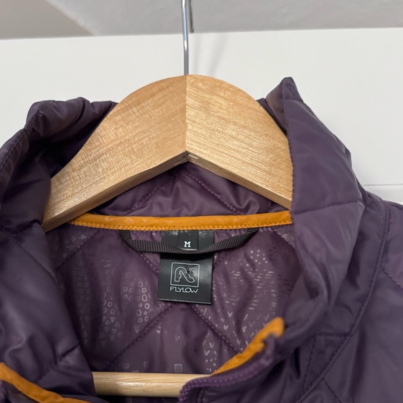 Flylow women’s M vest. Like new condition. - Picture 2 of 3